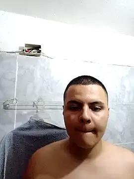 NoahLux from StripChat is Freechat