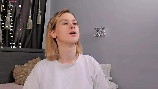 NoreenBestwick from StripChat is Freechat