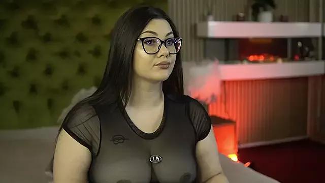 OliviaNoir from StripChat is Freechat