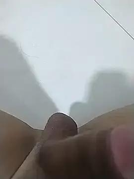 Pauduraopreto from StripChat is Freechat