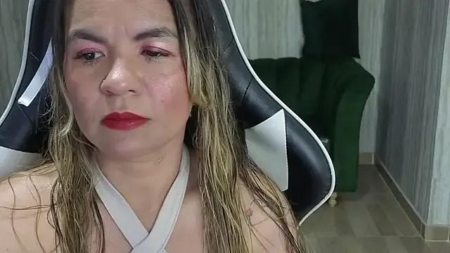 paula_lorens_t1_ from StripChat is Freechat