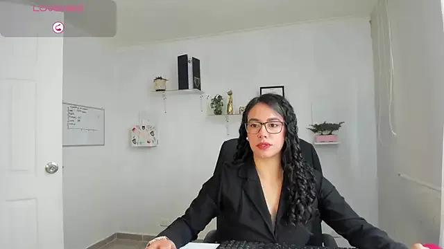 Find your cherished anal broadcaster match with our advanced interactive search and filtering options, allowing you to tailor-make your live event desires.