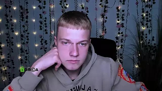 peter_cold from StripChat is Freechat