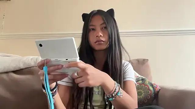 PixieDaisyy from StripChat