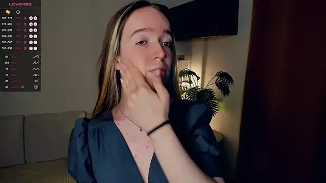 PollyDrover from StripChat is Freechat
