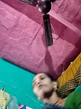 Pooja750 from StripChat is Freechat