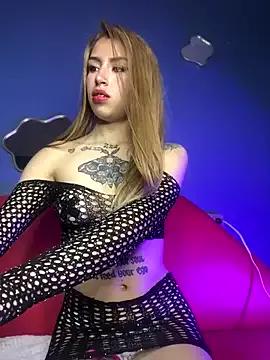 PrettyAshley_ from StripChat is Freechat