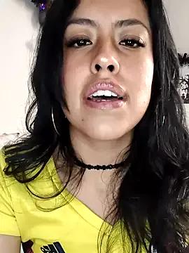 Queen_Ashly from StripChat is Freechat