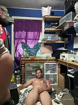 Queen_of_everything from StripChat