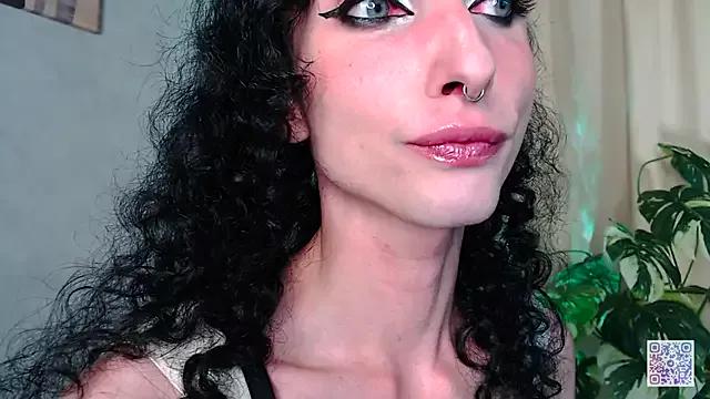 Queen_of_tease from StripChat is Freechat