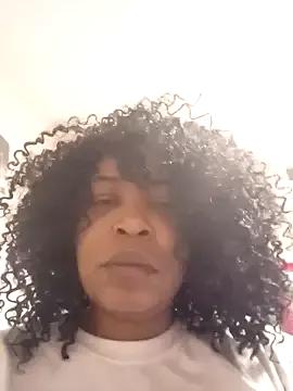 QueenDim3 from StripChat