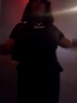 QueenDim3 from StripChat