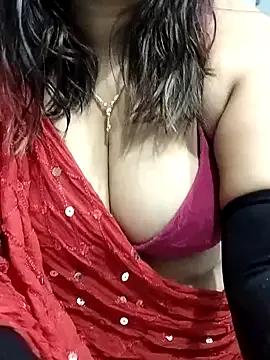 QueenHaryanaa from StripChat is Freechat