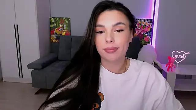 queenofthesense_ from StripChat is Freechat