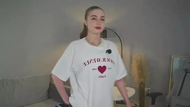 RanaeProgl from StripChat