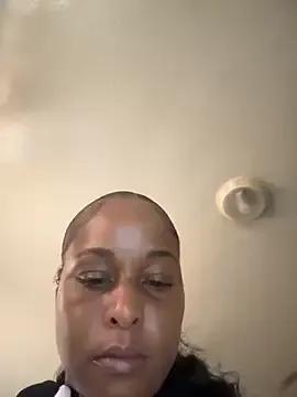 Realwetpussy from StripChat is Freechat