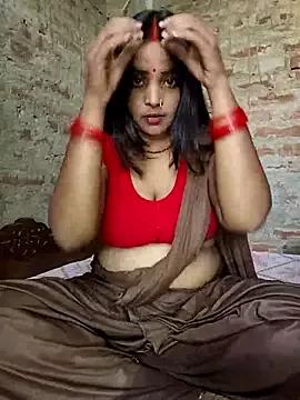 RED_CHILLY_QUEEN from StripChat is Freechat