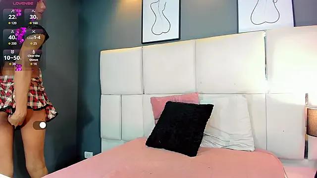 RenataAcosta from StripChat is Freechat