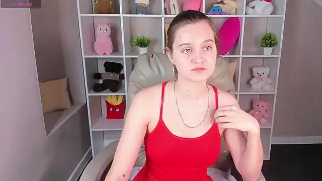Renesmy_Black from StripChat is Freechat
