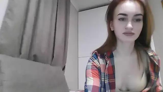 Requellia from StripChat is Freechat