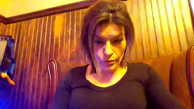 Rileyy7tk from StripChat is Freechat