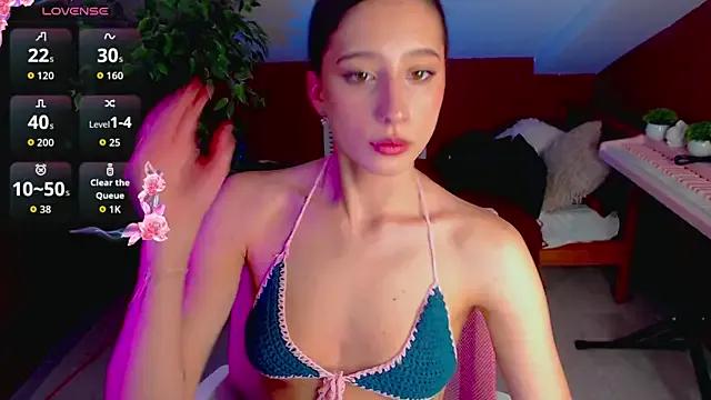 RioEstrella from StripChat is Freechat