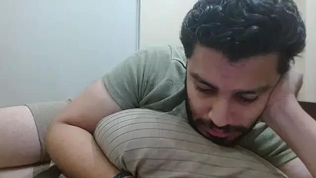 robintoit from StripChat is Freechat