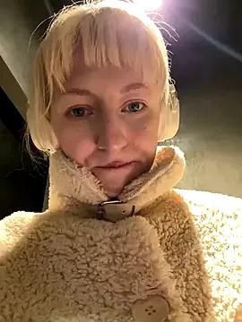 RonnieKiss from StripChat is Freechat