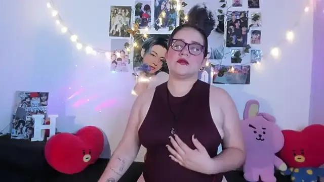 Find your cherished anal broadcaster match with our advanced interactive search and filtering options, allowing you to tailor-make your live event desires.