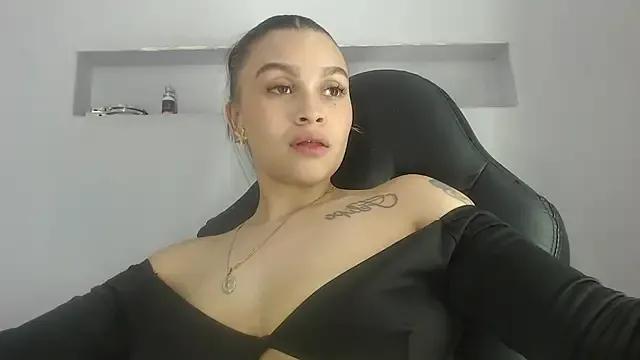 Rossi_Baker from StripChat is Freechat