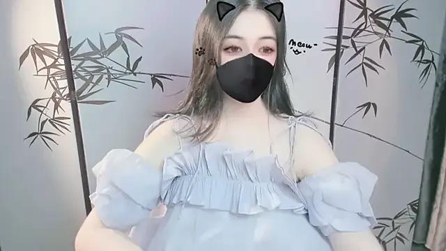 Rosysweet- from StripChat is Freechat