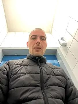 Rotteei1 from StripChat is Freechat