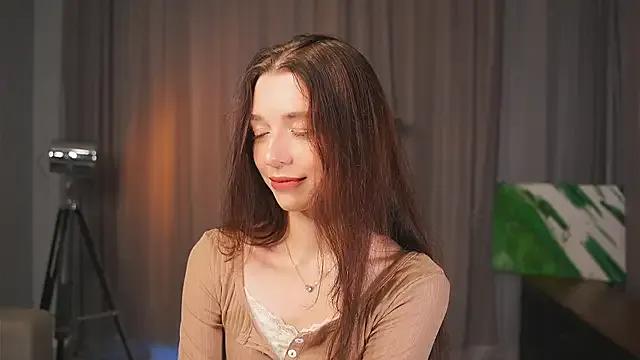 RoxieBolich from StripChat is Freechat