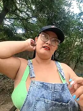 Roxiisecretary from StripChat is Freechat