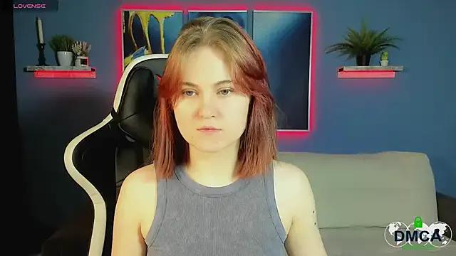 Roxy_foxi from StripChat is Freechat