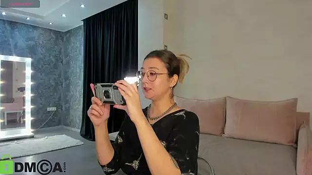 Sally_Manson from StripChat is Freechat