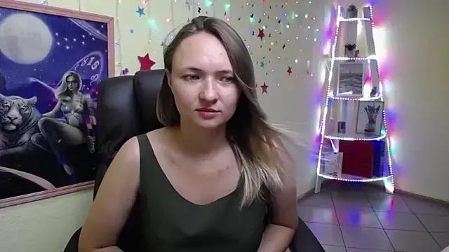 SallyVerda from StripChat