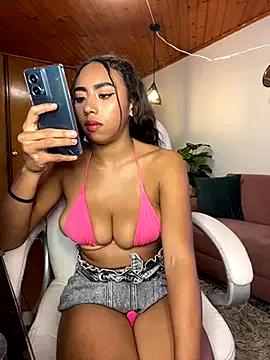 Salome_pink1 from StripChat is Freechat