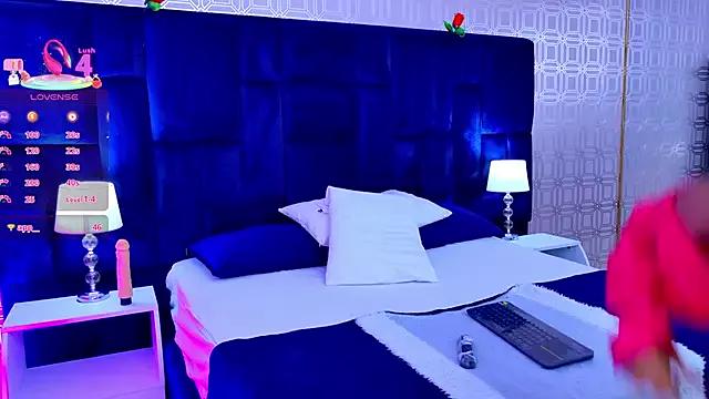 Samanta_Isel from StripChat is Freechat