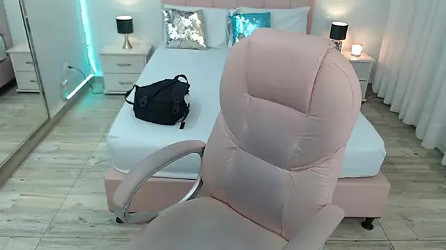 Find your cherished anal broadcaster match with our advanced interactive search and filtering options, allowing you to tailor-make your live event desires.