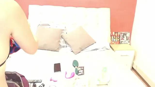 Samantha__Benet from StripChat is Freechat