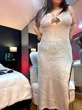 Samantha_Milf__ from StripChat is Freechat