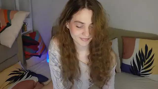 Samanthajns from StripChat is Freechat