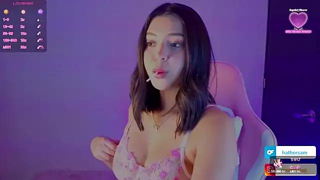 samara_laam from StripChat is Freechat