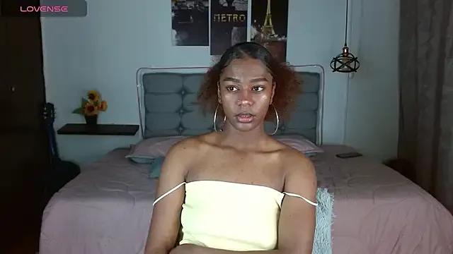 samara_roxx from StripChat is Freechat