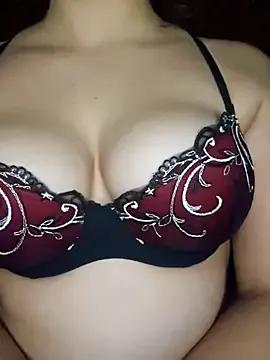 Sapphire024 from StripChat