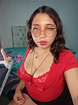 Sapphire024 from StripChat is Freechat