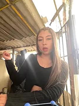 Sara-cooper2 from StripChat is Freechat