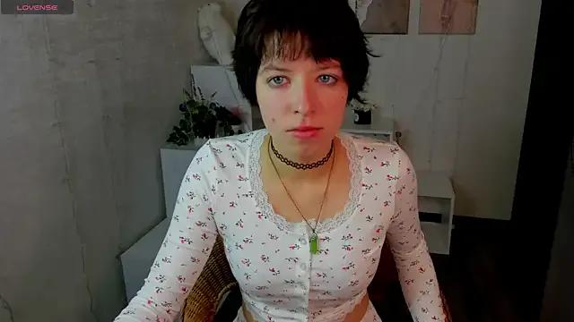 Sara_Frayer from StripChat is Freechat