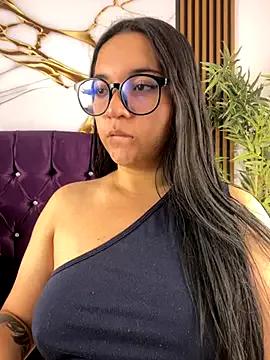 sara_roy04_ from StripChat is Freechat